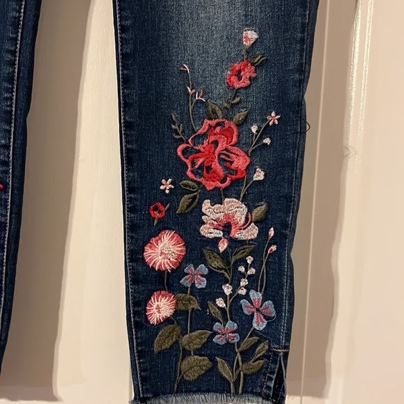 NWT Women’s Kensie Skinny Crop Jeans - Picture 6 of 16